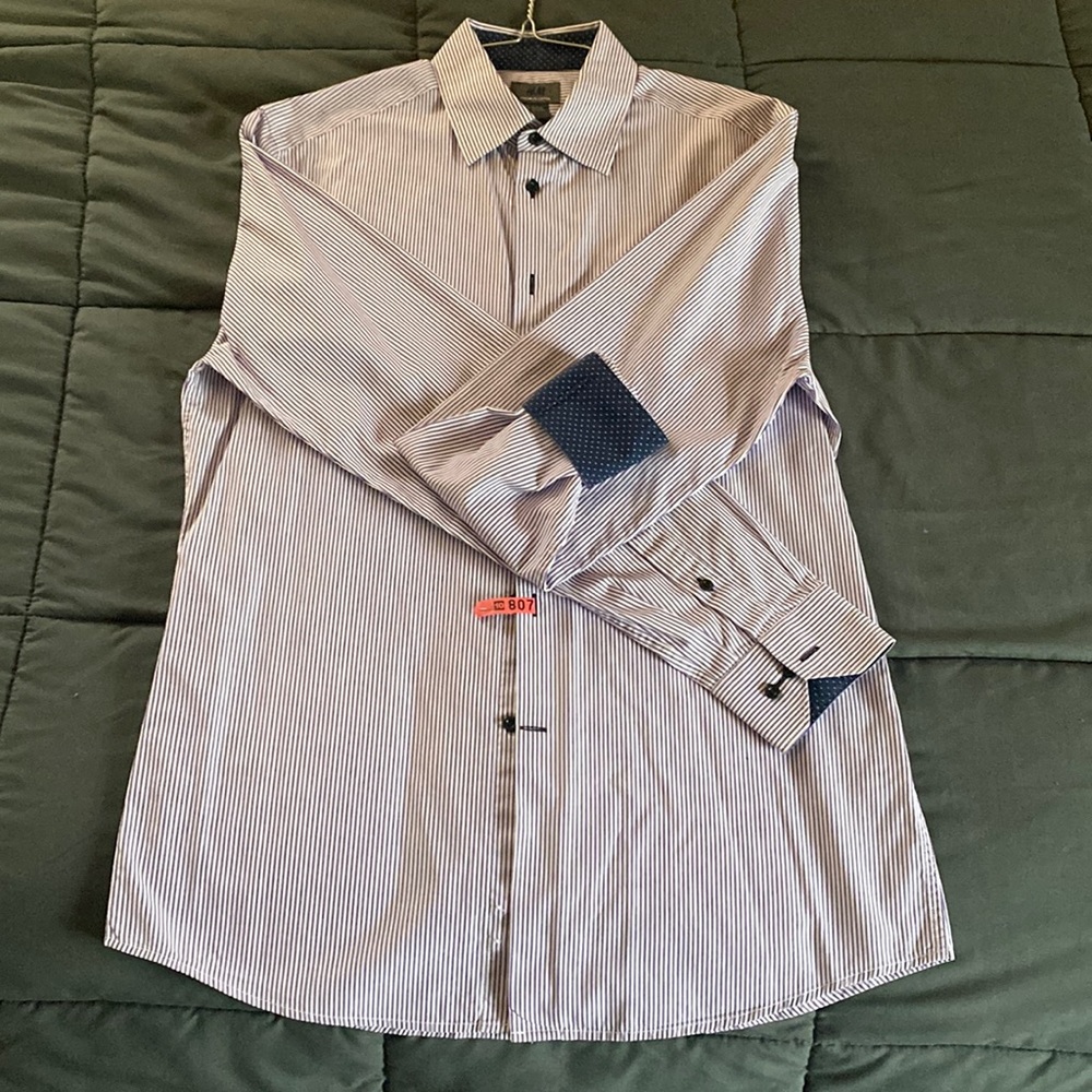 Great Condition. H&M Dress Shirt.
